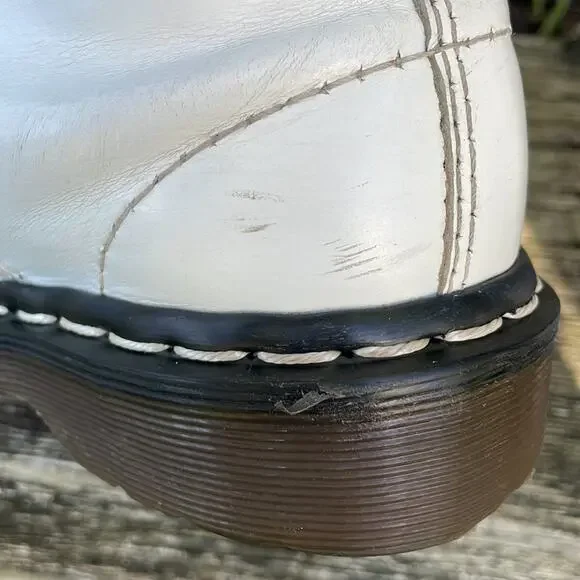 Vintage Dr Martens 1460 MIE England White Combat Boots Women's 7 US / 5 UK - Picture 16 of 16